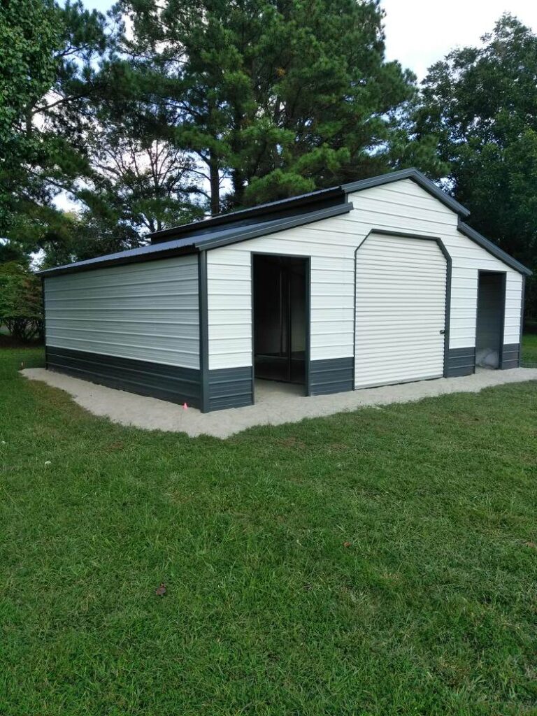 Traditional Two Tone barn
